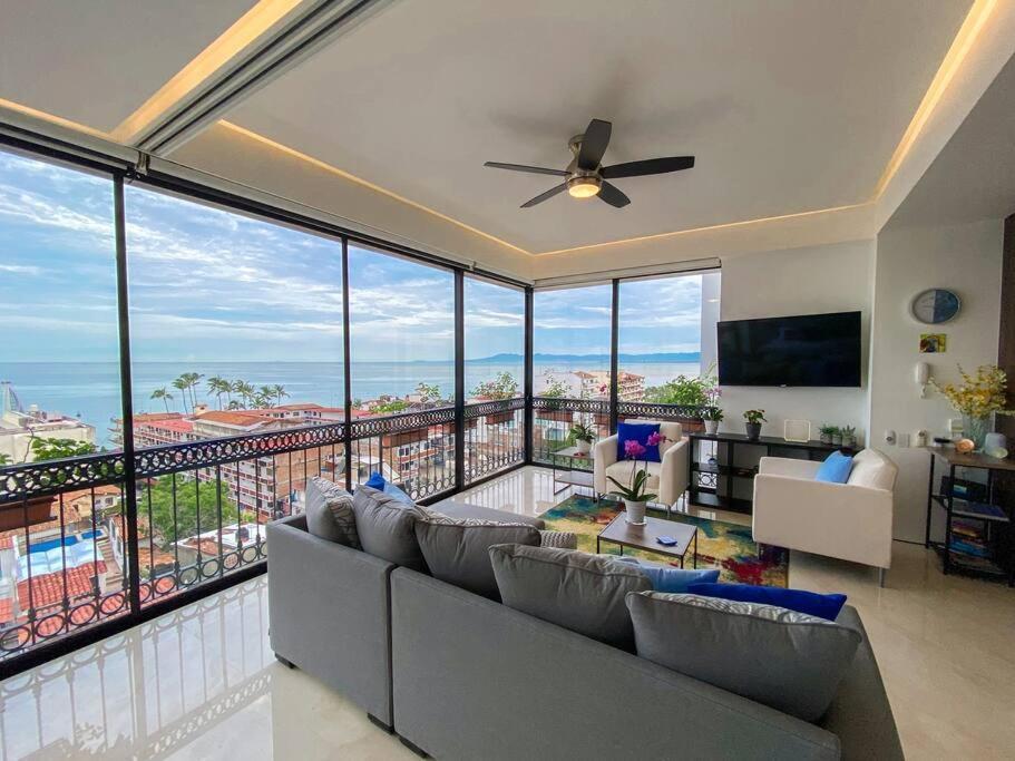 Luxury Oceanview Modern Condo Puerto Vallarta Buitenkant foto